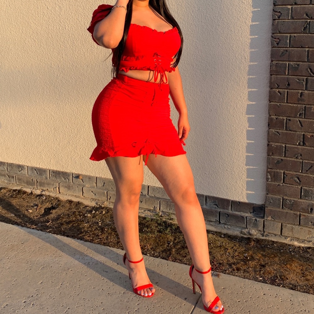 Two piece set - Picture 1 of 1